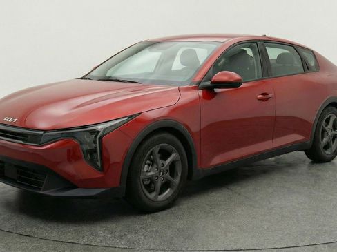 Used 2025 Kia K4 FWD image 3