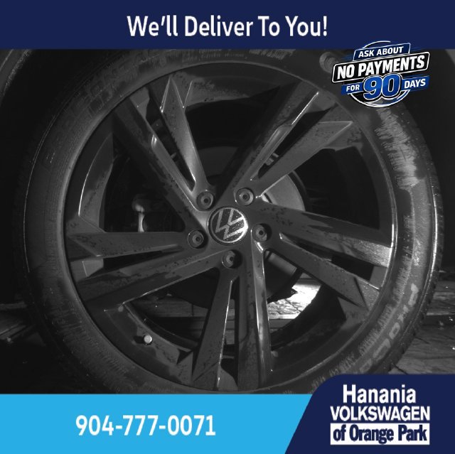 Used 2023 Volkswagen Tiguan SE R-Line FWD image 26