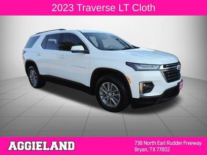 Used 2023 Chevrolet Traverse LT