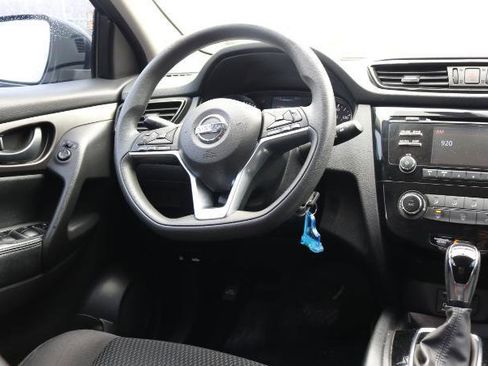 Used 2018 Nissan Rogue Sport S w/ S Appearance Package image 17