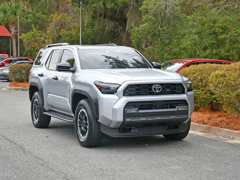 Certified 2025 Toyota 4Runner TRD Off-Road Premium image 6