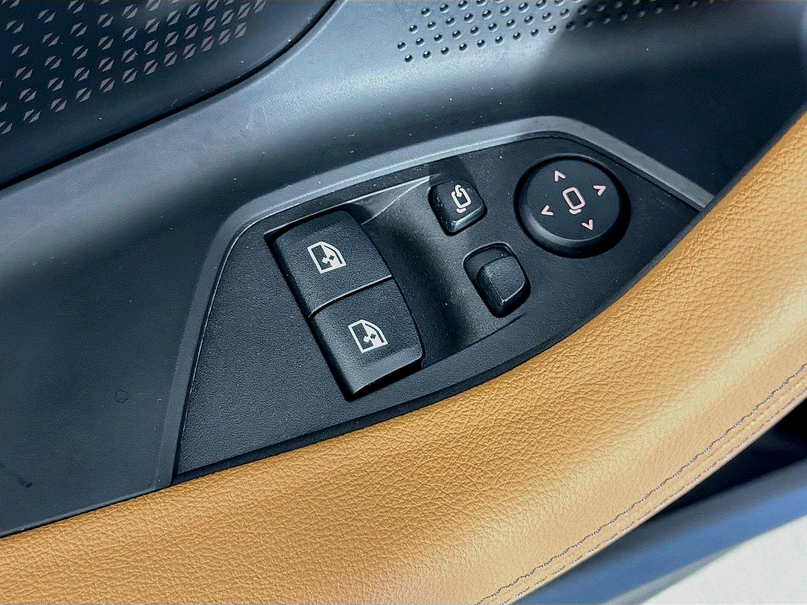 Certified 2025 BMW M240i Coupe RWD image 18