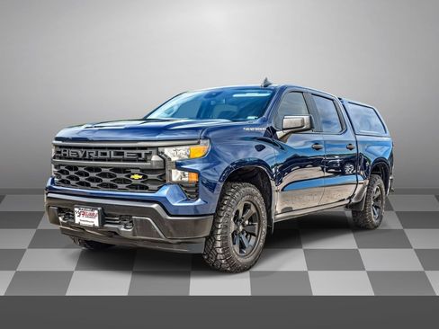 Used 2023 Chevrolet Silverado 1500 W/T w/ Trailering Package AWD/4WD image 3