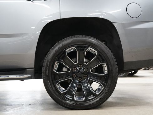 Used 2020 GMC Yukon SLT w/ Open Road Package RWD image 38