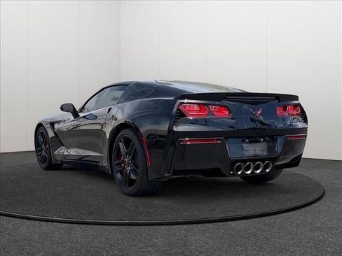 Used 2019 Chevrolet Corvette Stingray Coupe w/ Carbon Flash Badge Package RWD image 4