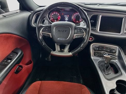 Used 2015 Dodge Challenger SRT Hellcat RWD image 22