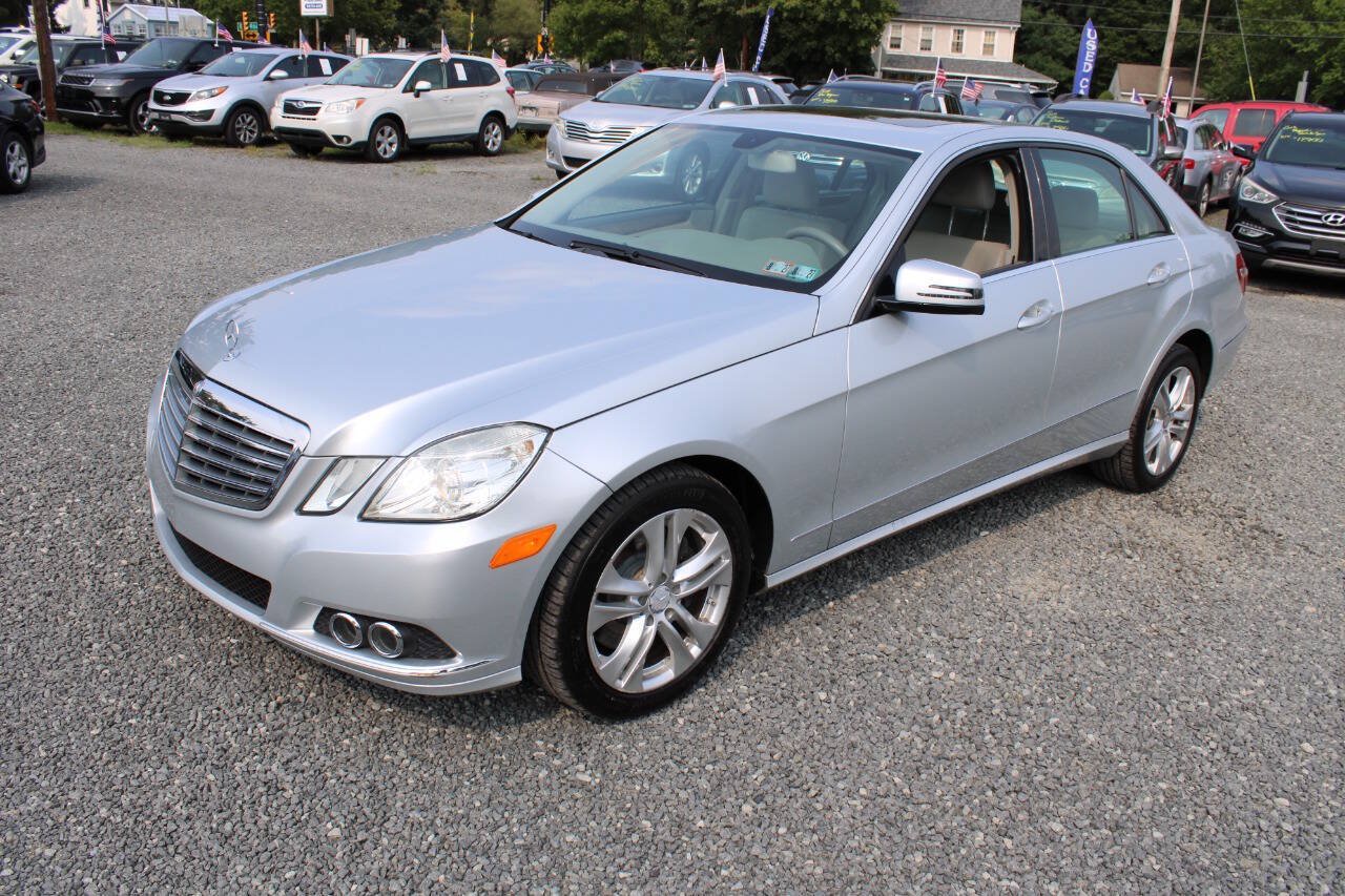 Used 2011 Mercedes-Benz E 350 4MATIC Sedan image 2