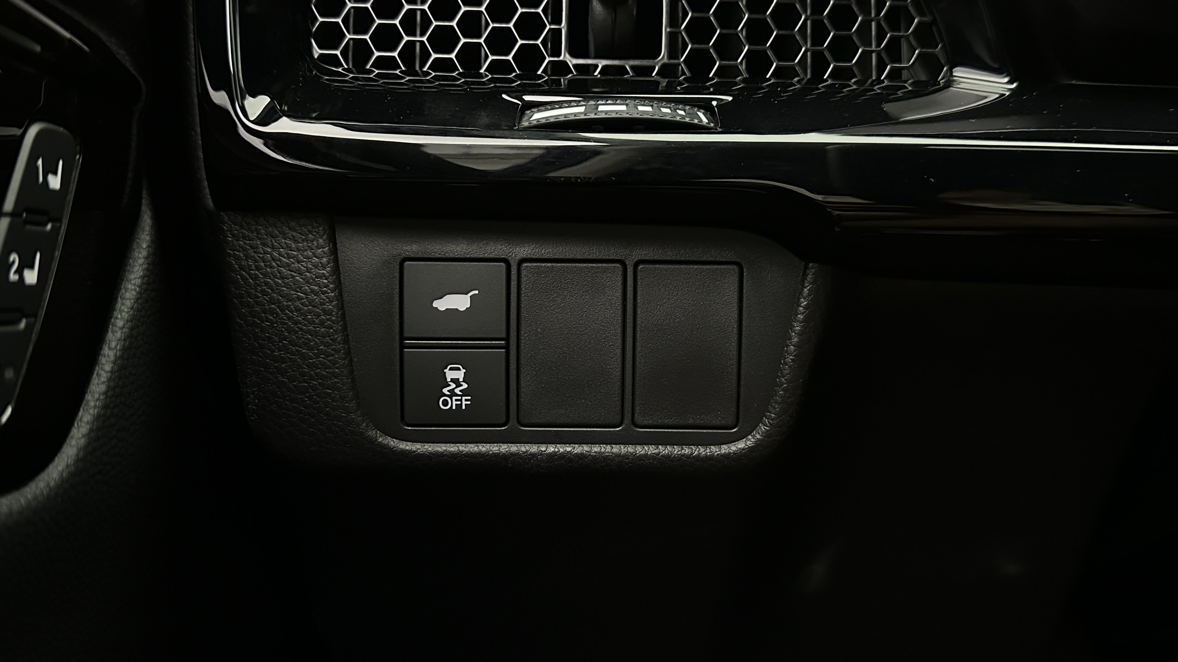Used 2025 Honda CR-V EX-L image 25