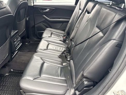 Used 2023 Audi Q7 3.0T Premium Plus AWD/4WD image 19