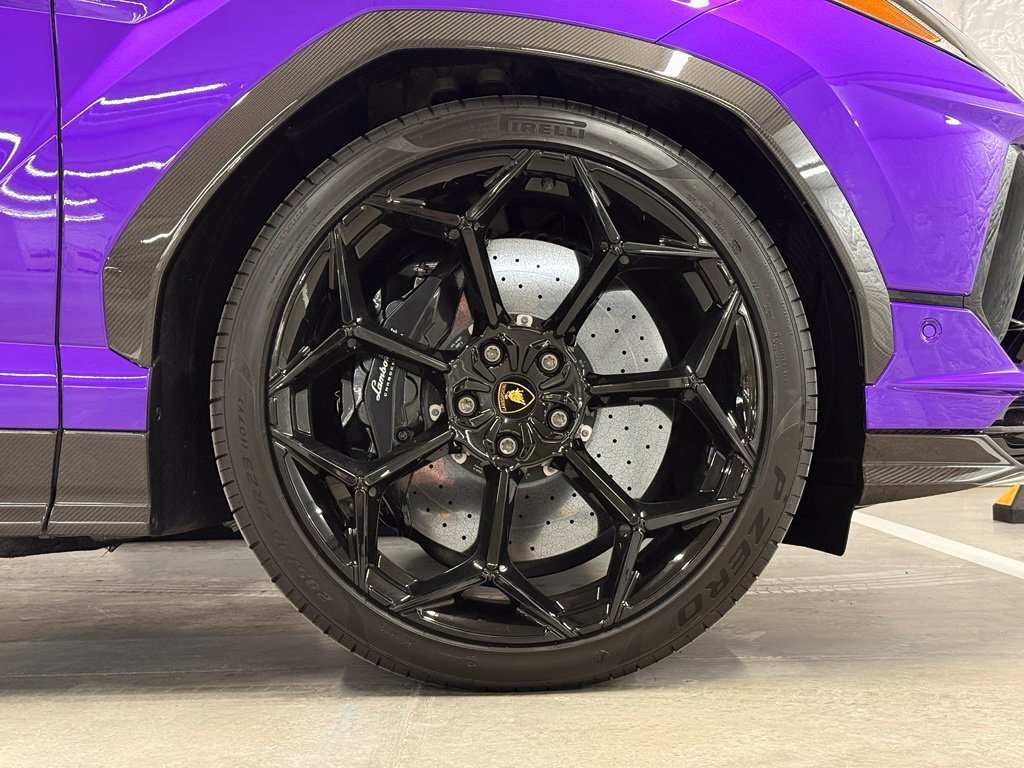 Used 2023 Lamborghini Urus Performante AWD/4WD image 22