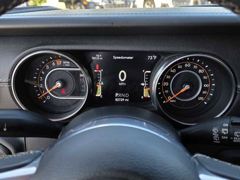 Used 2019 Jeep Wrangler Unlimited Sahara w/ Quick Order Package 24M Moab image 21