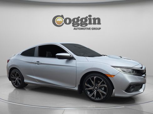 Used 2019 Honda Civic Sport image 7