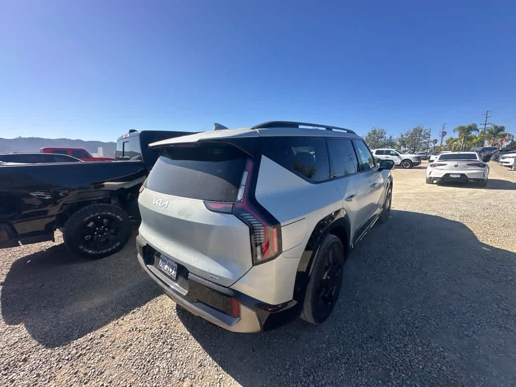 Used 2024 Kia EV9 GT-Line AWD/4WD image 3