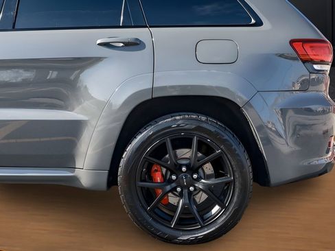 Used 2020 Jeep Grand Cherokee SRT AWD/4WD image 5
