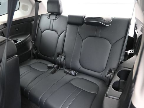 Used 2023 Honda Pilot Elite image 17