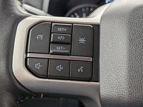 Used 2022 Ford Expedition XLT image 27