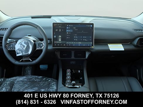 New 2025 VinFast VF 8 Eco AWD/4WD image 5