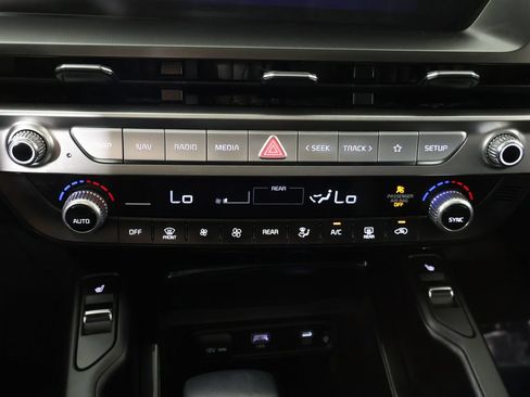 Used 2024 Kia Telluride S w/ S Sunroof Package AWD/4WD image 54