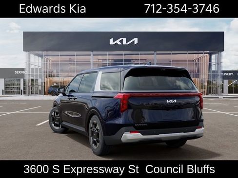New 2026 Kia Carnival EX FWD image 5