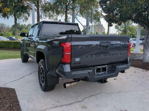 Certified 2026 Toyota Tacoma TRD Off-Road AWD/4WD image 8