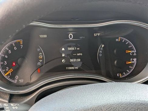 Used 2018 Jeep Grand Cherokee Limited image 11