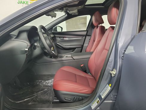 New 2026 MAZDA MAZDA3 Carbon image 11