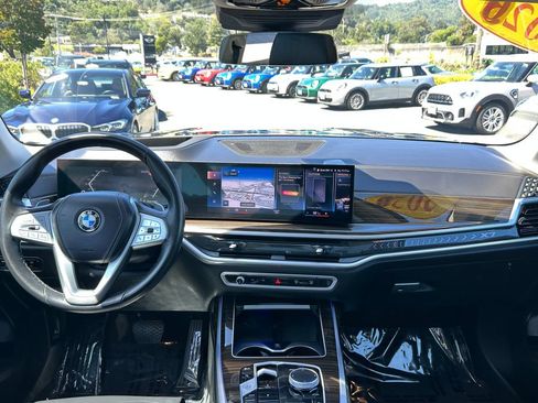 Used 2023 BMW X7 xDrive40i AWD/4WD image 37