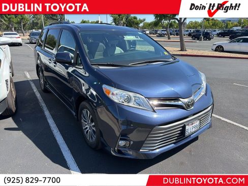 Certified 2019 Toyota Sienna XLE w/ XLE Navigation Package FWD image 1