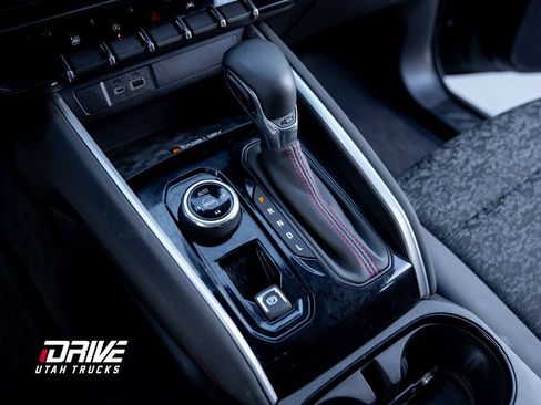 Used 2024 Chevrolet Colorado Z71 image 29