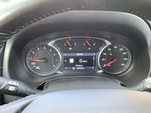 Used 2019 GMC Terrain Denali w/ Advanced Safety Package image 28