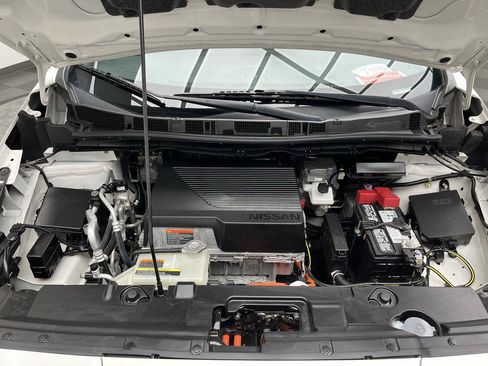 Used 2022 Nissan Leaf SV Plus FWD image 27