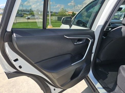 Used 2024 Toyota RAV4 XLE FWD image 24