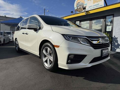 Used 2019 Honda Odyssey EX-L image 3