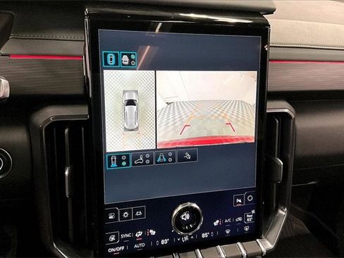 Used 2025 GMC Acadia AT4 w/ LPO, Floor Liner Package image 27