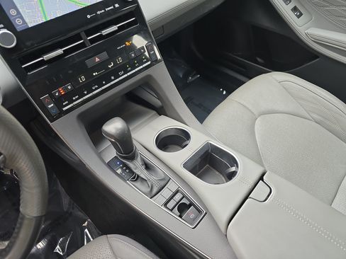 Used 2021 Toyota Avalon Limited w/ Advanced Safety Package FWD image 26
