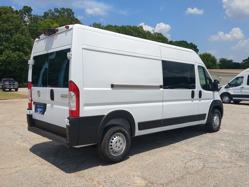 New 2026 RAM ProMaster 2500 w/ Premium Convenience Group FWD image 3