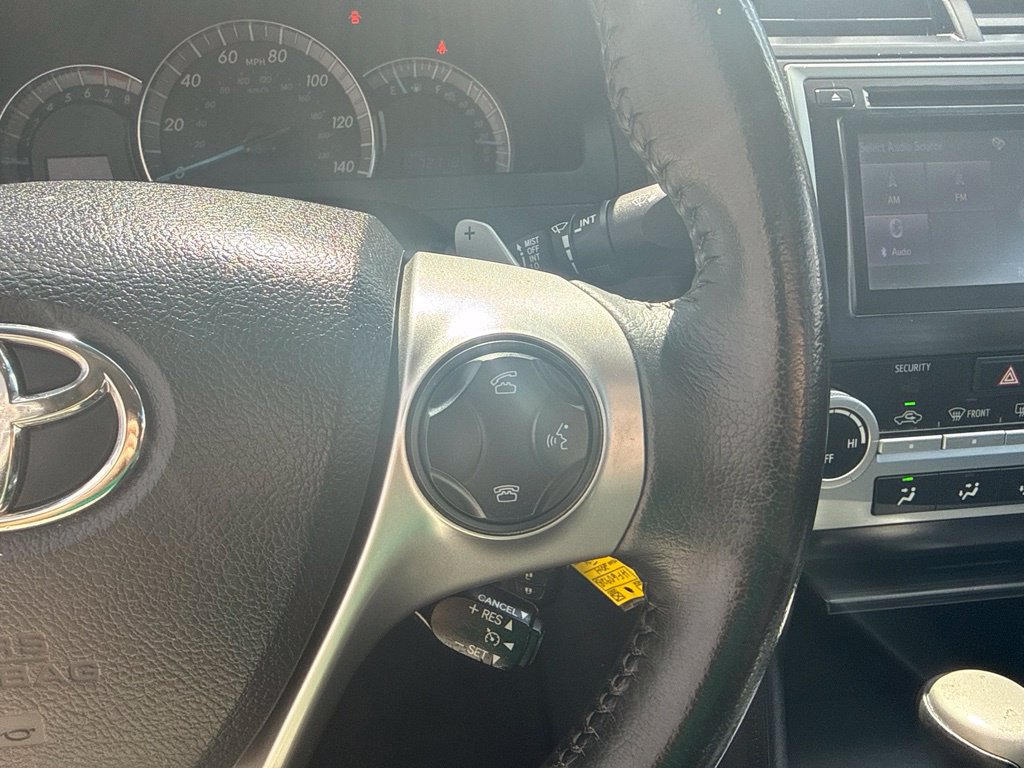 Used 2014 Toyota Camry SE FWD image 19