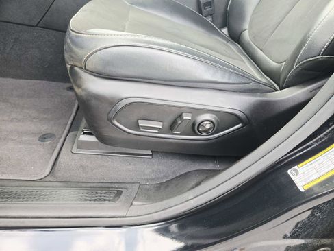 Used 2024 Jeep Grand Cherokee Altitude image 37