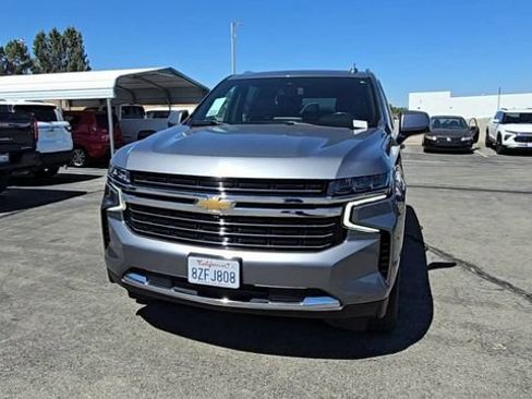 Used 2022 Chevrolet Tahoe LT w/ Luxury Package AWD/4WD image 3