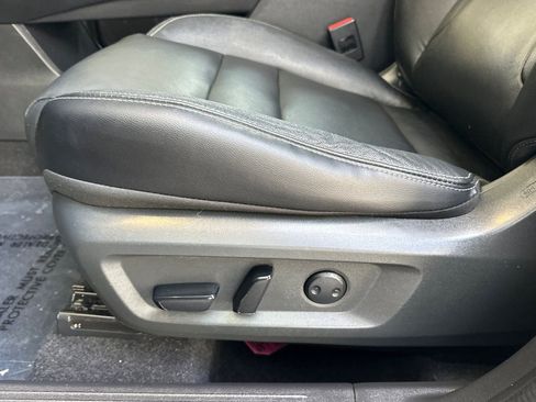 Used 2021 Nissan Rogue SL AWD/4WD image 13