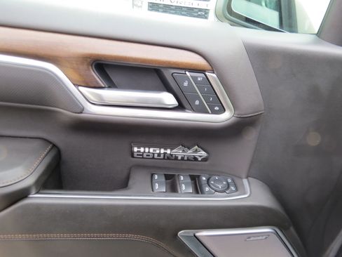 Used 2025 Chevrolet Silverado 1500 High Country w/ Midnight Edition image 21