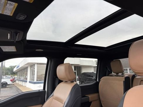 Certified 2024 Ford F250 Lariat w/ Lariat Ultimate Package AWD/4WD image 3