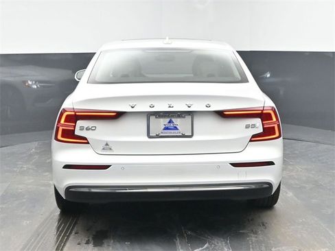 Used 2023 Volvo S60 B5 Ultimate image 7