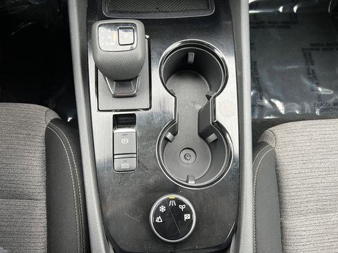 Certified 2023 Nissan Rogue SV image 17