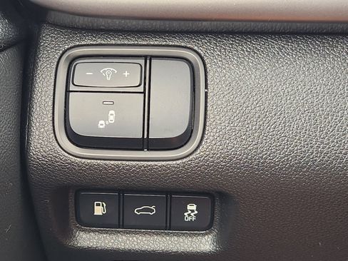Used 2018 Kia Optima S FWD image 25