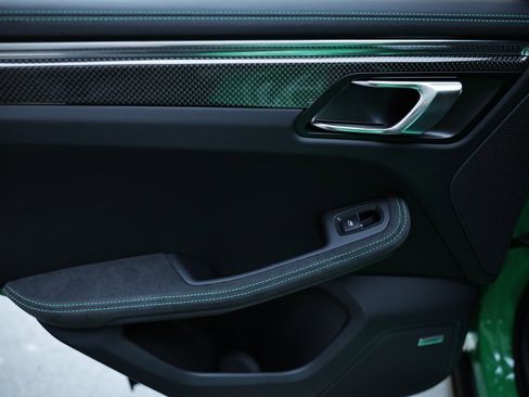 New 2026 Porsche Macan GTS image 27