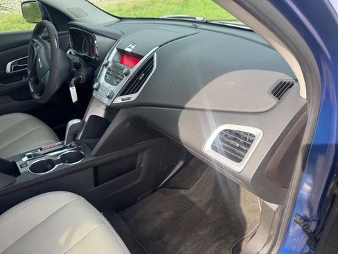 Used 2010 GMC Terrain SLE FWD image 10