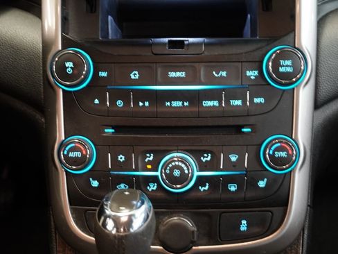 Used 2015 Chevrolet Malibu LT w/ Leather Package image 22