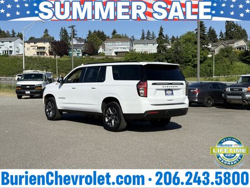 Used 2022 Chevrolet Suburban Z71 w/ Luxury Package AWD/4WD image 44