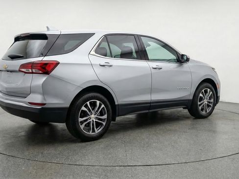 Used 2025 Chevrolet Equinox LT image 9